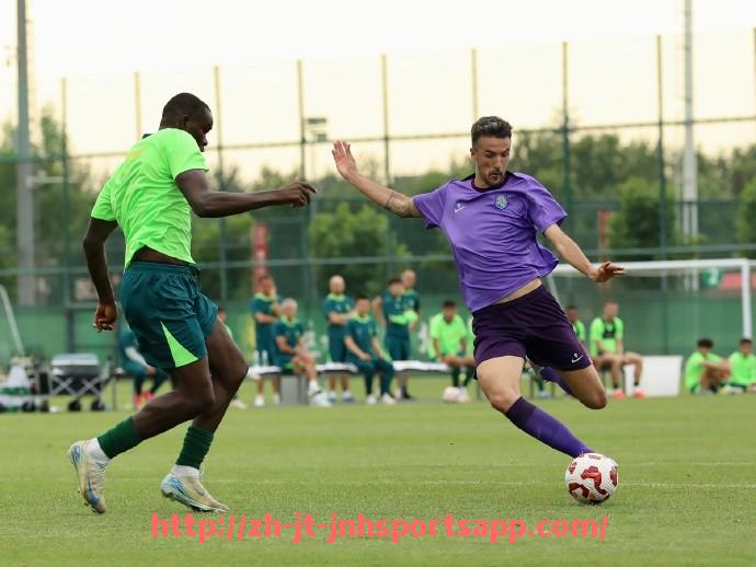 金年会app-世俱杯比赛裁判语言统一协调机制的创新模式研究